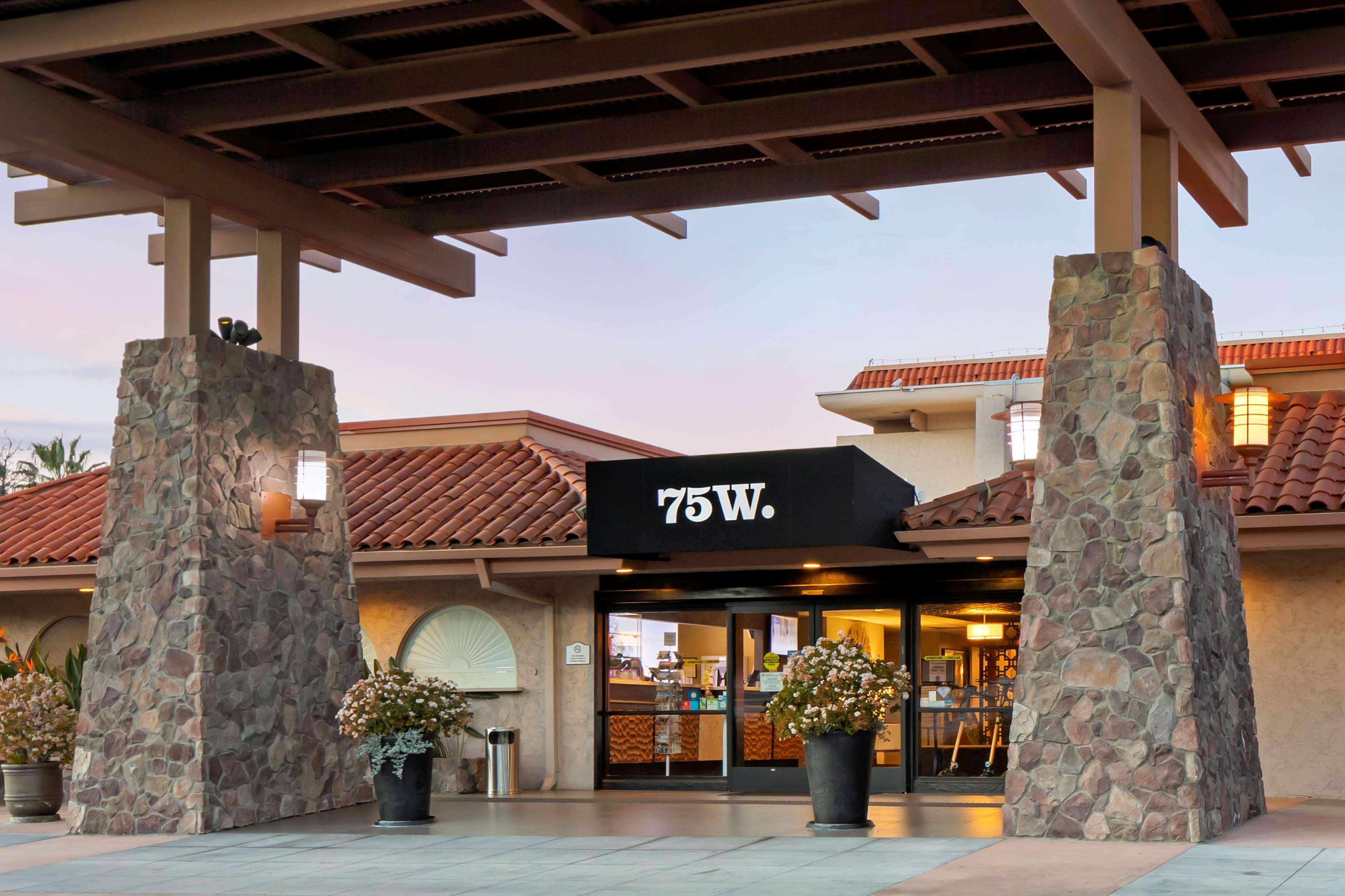 Best Western Plus Thousand Oaks Inn Eksteriør billede