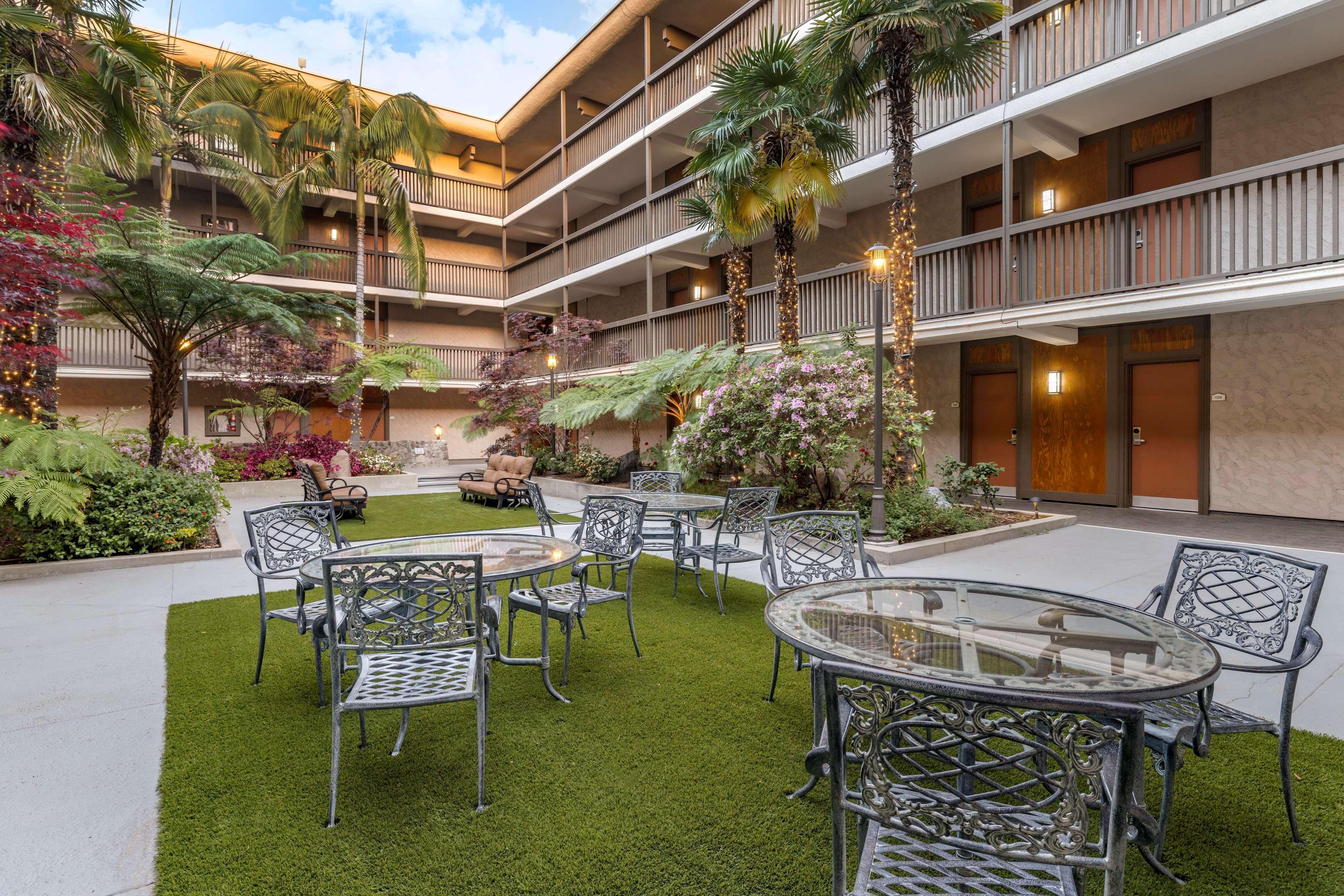 Best Western Plus Thousand Oaks Inn Eksteriør billede